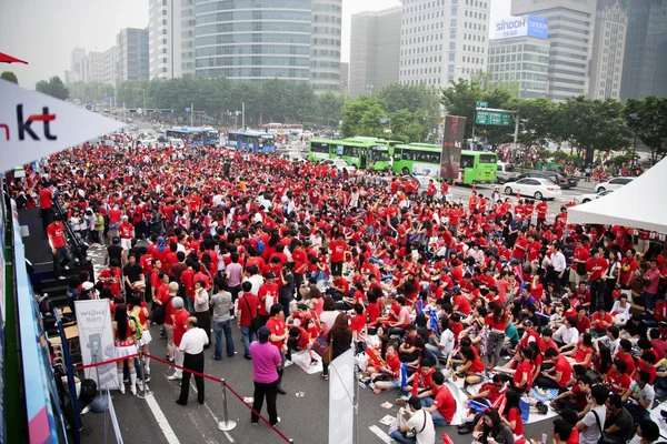 World Cup street cheering crowd in South Korea — Stock Photo, Image