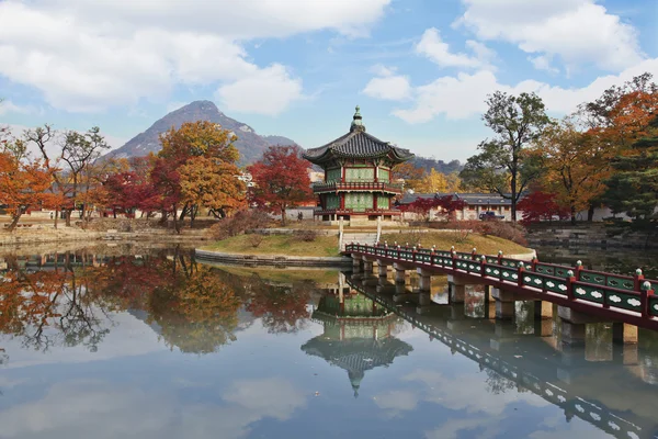 Pałac gyeongbokgung — Zdjęcie stockowe