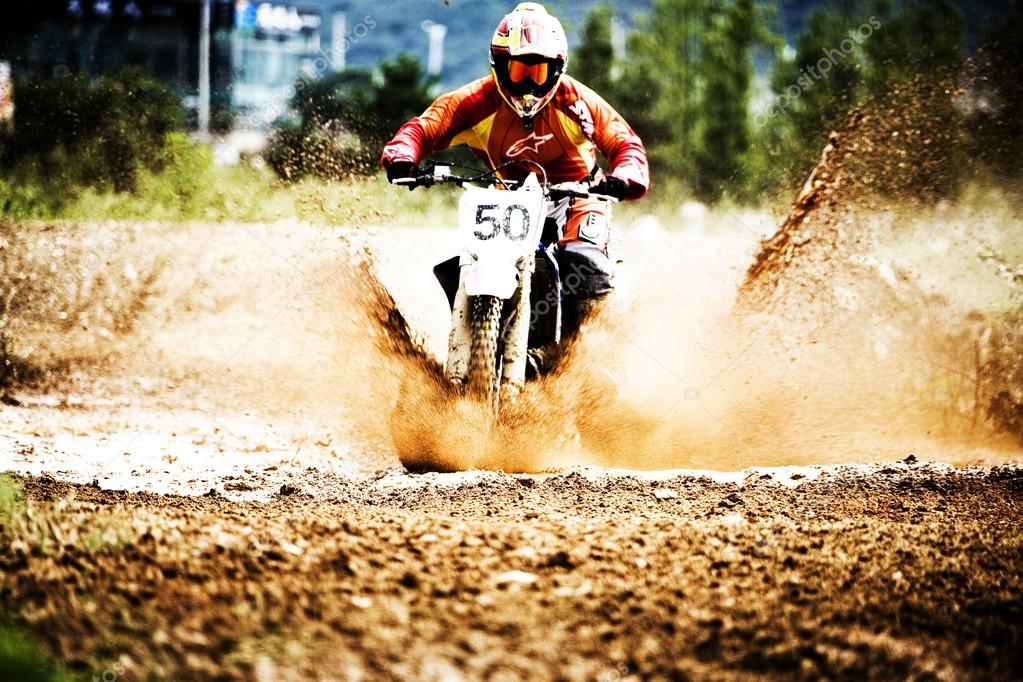 Corrida de motocross — Fotografia de Stock Editorial © im_source #47014771