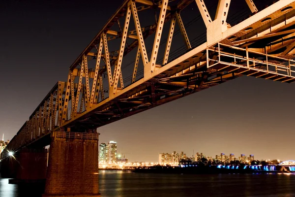Han folyó vasúti híd — Stock Fotó