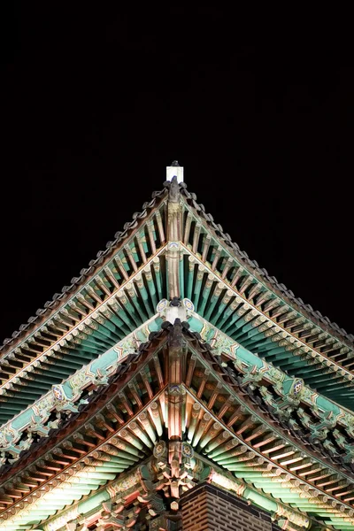 Het dak van Paleis dancheong — Stockfoto