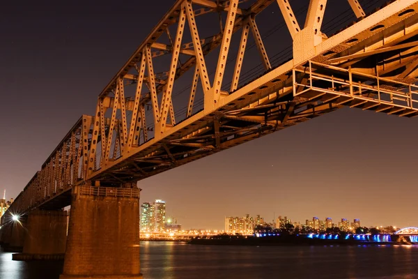 Han-floden järnvägsbron — Stockfoto