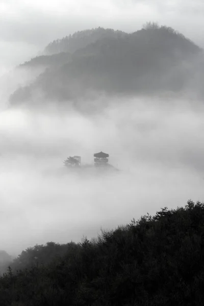 Piękne góry okjeongho — Zdjęcie stockowe