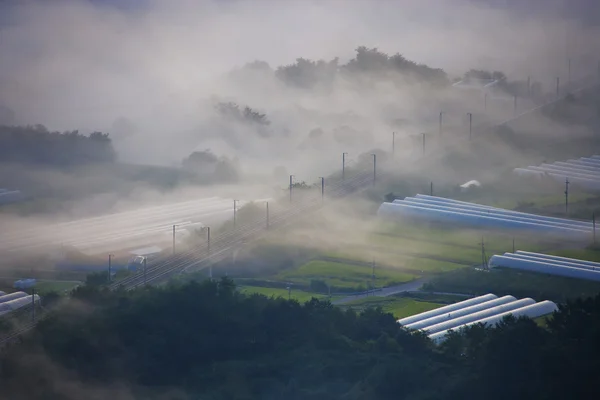 Nuvens sobre a paisagem — Fotografia de Stock