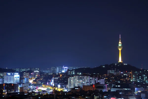 Cidade noturna na Coreia do Sul — Fotografia de Stock