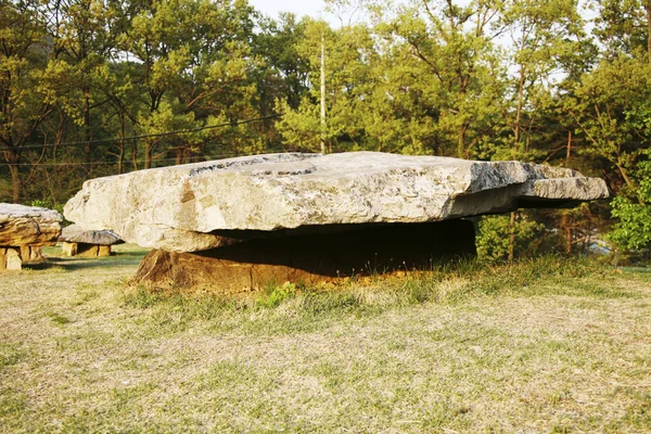 Dolmen νεκροταφείο — Φωτογραφία Αρχείου