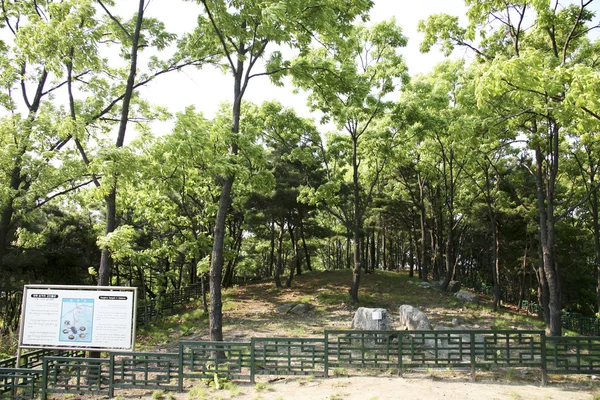 Dolmen kyrkogård — Stockfoto