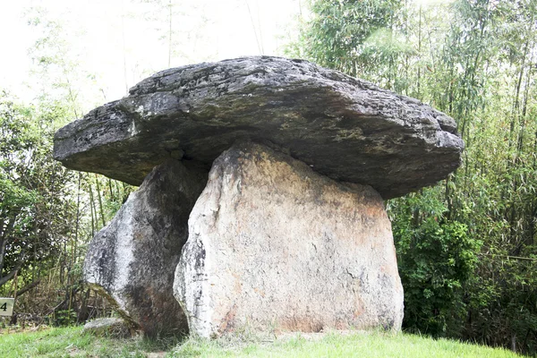 Dolmen begraafplaats — Stockfoto