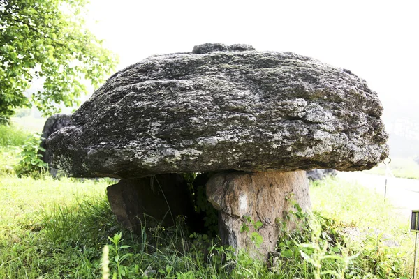 Dolmen νεκροταφείο — Φωτογραφία Αρχείου