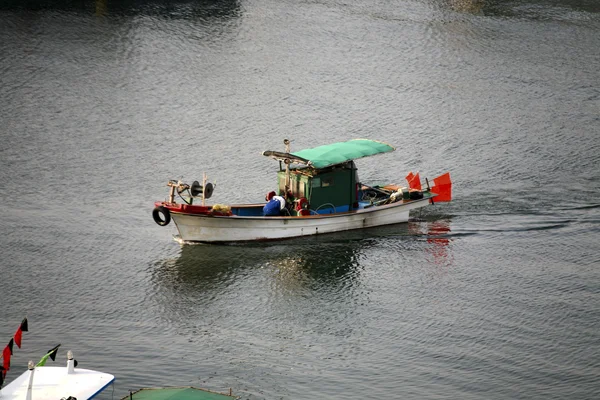 Морський рибальський човен — стокове фото