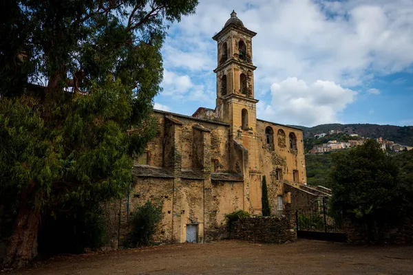 Монастырь Санфранческу Олетта Корсика Против Голубого Неба — стоковое фото