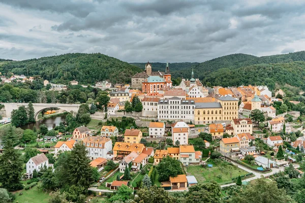 Meşhur Ortaçağ Kasabası Loket Elbogen Panoramik Manzarası Çek Cumhuriyeti Nin — Stok fotoğraf