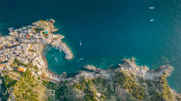 Légi Kilátás Vernazza Tengerpartján Cinque Terre Olaszország Unesco Heritage Site — Stock Fotó