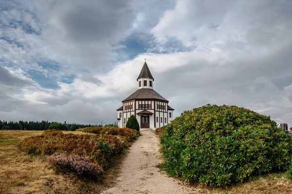 Small White Rural Tesarovska Chapel Cemetery Village Korenov Jizera Mountains — Fotografia de Stock