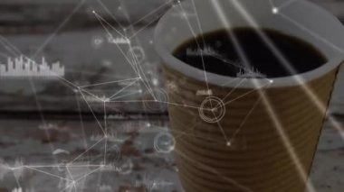 Kahve eşliğinde bağlantı ağlarının animasyonu. küresel bağlantılar, teknoloji ve dijital arayüz konsepti dijital olarak oluşturulmuş video.