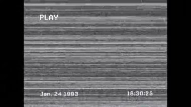 Ekranda çizgiler ve arızalı dijital arayüzün animasyonu. dijital arayüz, teknoloji ve iletişim konsepti dijital olarak oluşturulmuş video.