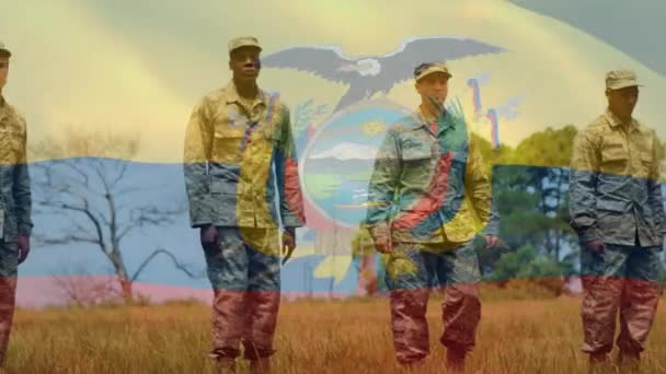 Animazione Bandiera Ecuador Sopra Soldati Patriottismo Globale Forze Armate Concetto — Video Stock