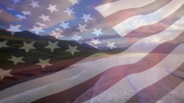 Kumsal ve deniz dalgalarının havadan görüntüsüne karşı bize bayrak sallayan dijital bir bileşim. Ulusal turizm ve seyahat kavramı