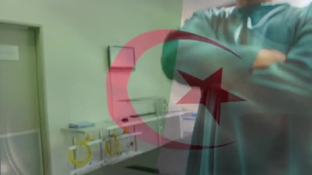 Ameliyathanede Cerrahların Üzerinde Sallanan Cezayir Bayrağının Animasyonu Küresel Tıp Covid — Stok video