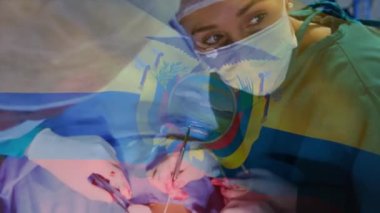 Ameliyathanedeki cerrahlar üzerinde ekvador bayrağı animasyonu. küresel tıp, covid 19 pandemik konsept sırasında sağlık hizmetleri dijital olarak üretilen video.