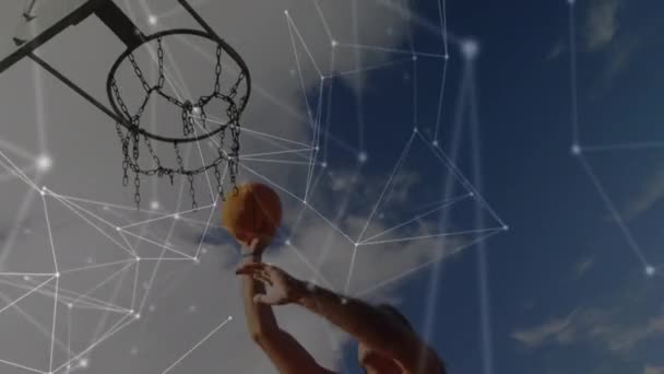 Animación Redes Conexiones Sobre Jugador Baloncesto Masculino Raza Mixta Deporte — Vídeos de Stock