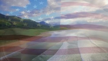 Sahilin ve denizin havadan görüntüsüne karşı bayrak sallamanın dijital bileşimi. Ulusal turizm ve seyahat kavramı