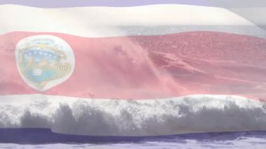 Denizde dalgalara karşı kosta rica bayrağı sallamanın dijital bileşimi. Ulusal turizm ve seyahat kavramı