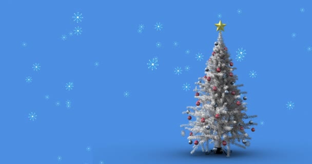 在蓝色背景的圣诞树上 雪花飘落的动画 圣诞节 传统和庆祝概念数字制作的视频 — 图库视频影像