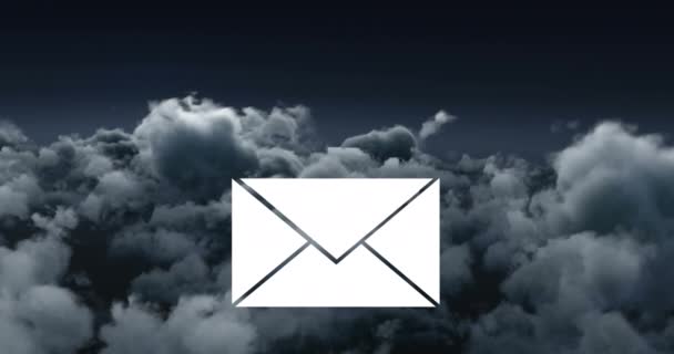 Κινούμενο Εικονίδιο Ηλεκτρονικού Ταχυδρομείου Πάνω Από Σύννεφα Παγκόσμια Έννοια Των — Αρχείο Βίντεο