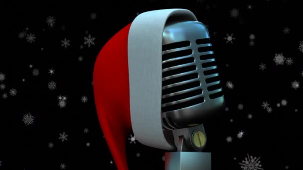 用黑色背景的圣诞礼帽在话筒上飘雪的动画 圣诞节 音乐和庆祝概念数字制作的视频 — 图库视频影像