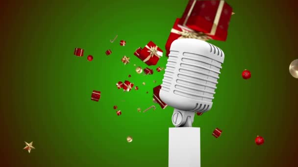 Animace Vintage Mikrofonu Vánočními Dárky Padající Zelené Pozadí Vánoční Zimní — Stock video