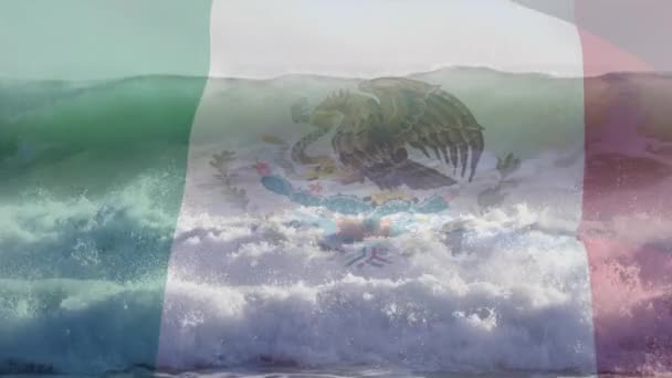 Ψηφιακή Σύνθεση Του Κυματίσματος Σημαία Μεξικού Κατά Κύματα Στη Θάλασσα — Αρχείο Βίντεο