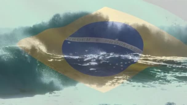 Cyfrowa Kompozycja Falującej Brazylijskiej Flagi Przeciwko Falom Morzu Krajowa Koncepcja — Wideo stockowe