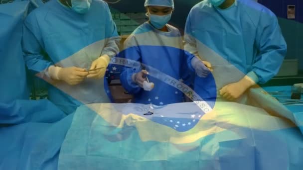 Animazione Bandiera Brasiliano Che Sventola Sopra Chirurghi Sala Operatoria Medicina — Video Stock