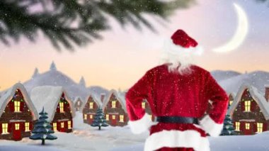 Noel Baba 'nın dikiz aynasından kar yağıyor ve kış manzarasında birden fazla ev var. Noel şenliği ve kutlama konsepti