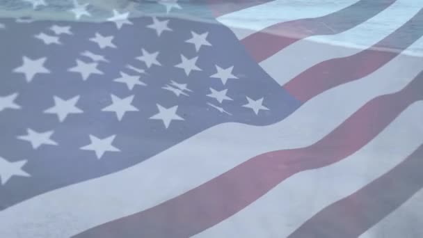 Composición Digital Ondearnos Bandera Contra Vista Aérea Playa Las Olas — Vídeos de Stock