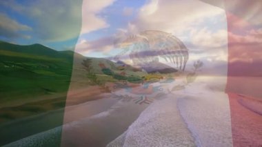 Meksika bayrağının dijital bileşimi denizdeki dalgaların havadan görüntüsüne karşı. Ulusal seyahat ve turizm kavramı