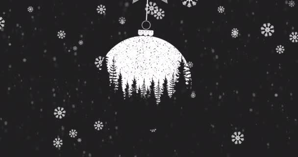 黒を背景にしたクリスマスのバブルの装飾に落ちる雪のフレーク クリスマス フェスティバルとお祝いのコンセプト — ストック動画