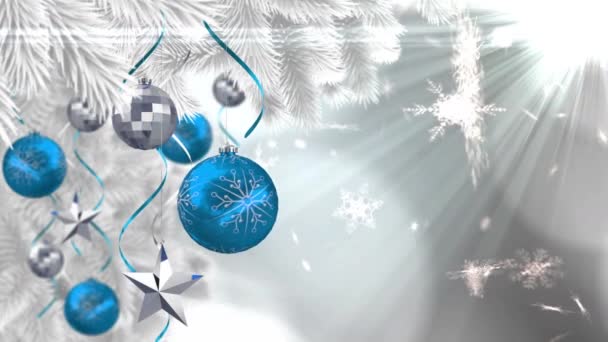 Animation Von Roten Und Blauen Weihnachtsbaumkugeln Über Schnee Der Auf — Stockvideo