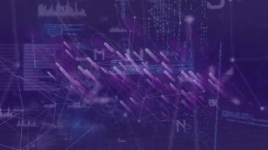 Mor ışık yollarının animasyonu ve mor arkaplanda veri işleme. küresel bilim, tıp ve dijital arayüz kavramı dijital olarak üretilen video.