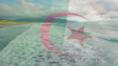 Cezayir bayrağının dijital bileşimi denizdeki dalgaların hava görüntüsüne karşı. Ulusal seyahat ve turizm kavramı