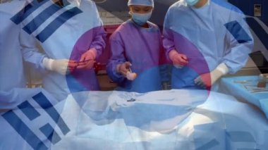 Ameliyathanede cerrahların üzerinde dalgalanan Güney Kore bayrağının canlandırması. küresel tıp, covid 19 pandemik konsept sırasında sağlık hizmetleri dijital olarak üretilen video.
