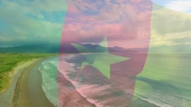 Kamerun bayrağının dijital bileşimi denizdeki dalgaların havadan görüntüsüne karşı. Ulusal seyahat ve turizm kavramı