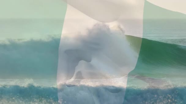 Denizde Dalgalara Karşı Nijerya Bayrağı Sallamanın Dijital Bileşimi Ulusal Turizm — Stok video