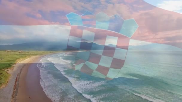 在空中俯瞰海滩和海浪时 飘扬的番石榴旗的数字组成 国家旅游和旅行概念 — 图库视频影像
