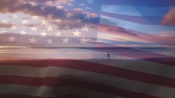 Digitale Komposition Des Flaggenschwenkens Gegen Menschen Die Strand Gehen Nationales — Stockvideo
