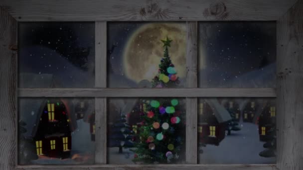 Finestra Legno Cornice Contro Neve Che Cade Sopra Albero Natale — Video Stock
