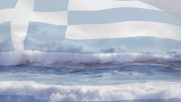 Composición Digital Ondear Bandera Griega Contra Las Olas Mar Concepto — Vídeo de stock