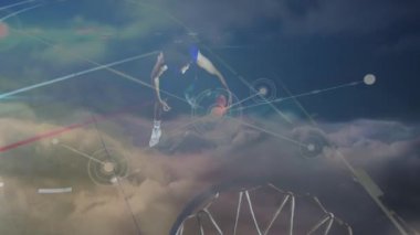 Basketbolcu üzerinden bağlantılar ve veri işleme ağının animasyonu. global spor, bağlantılar ve veri işleme kavramı dijital olarak oluşturulmuş video.