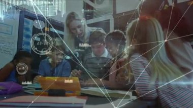 Öğretmen ve okul çocukları arasındaki bağlantı ağının animasyonu. küresel bağlantılar, eğitim ve öğrenme kavramı dijital olarak oluşturulmuş video.